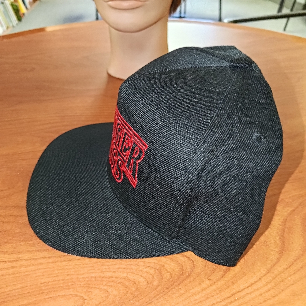 STRANGER THINGS Embroidered Snapback Cap Hat Unis… - image 5